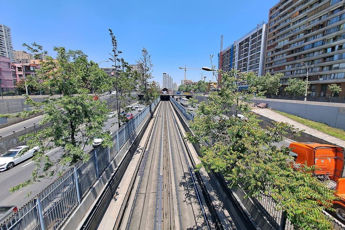 Línea 2 del Metro: desde el 8 de julio será obligatorio el uso de la tarjeta interoperable