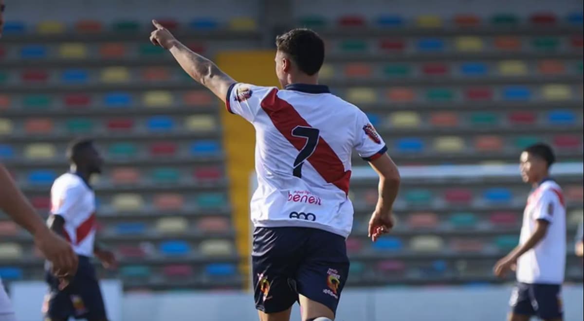 Deportivo Municipal vuelve a competencia oficial este domingo en la Copa Perú