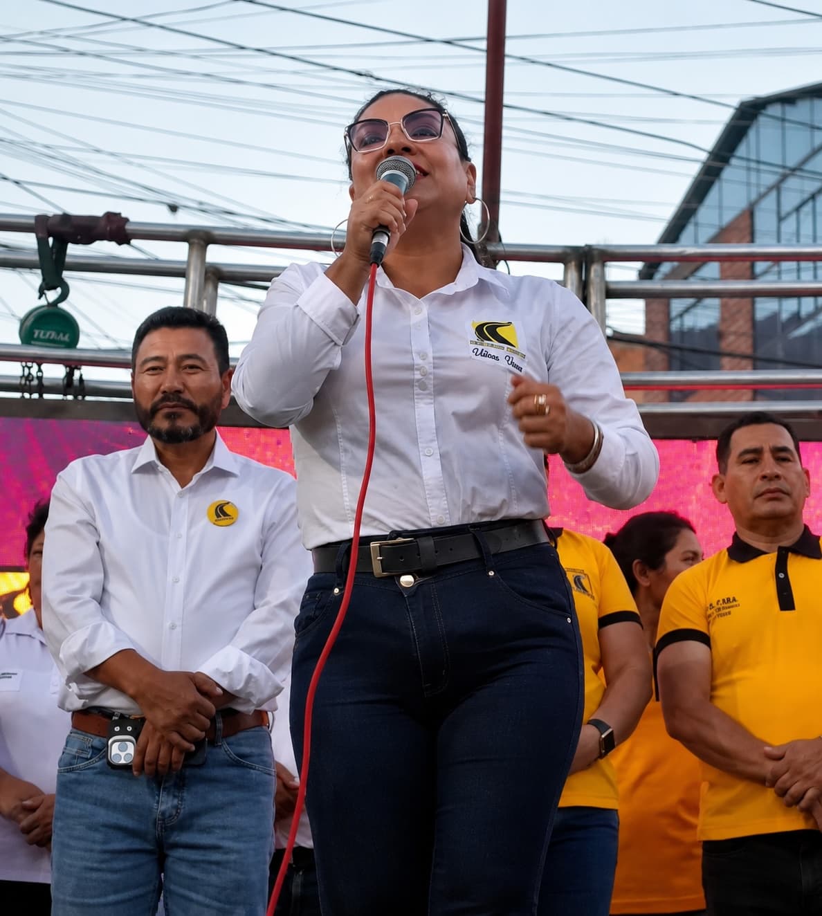 Vilma Vara cuestiona abandono de Amarilis y defiende su candidatura