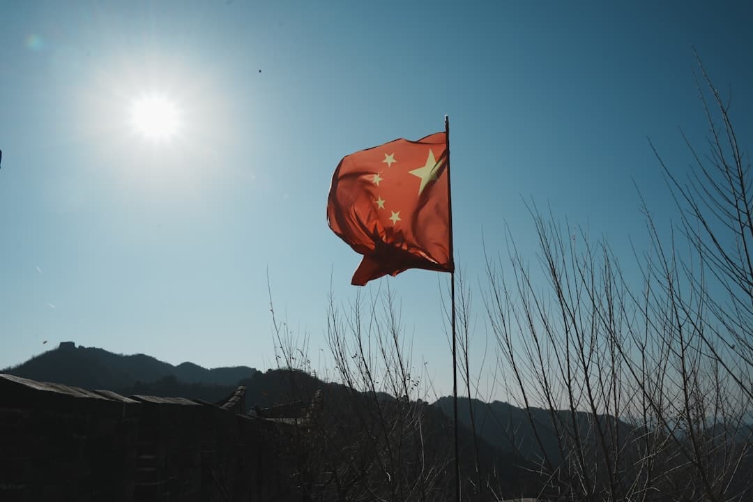 China expande su arsenal nuclear con cientos de silos en sus desiertos