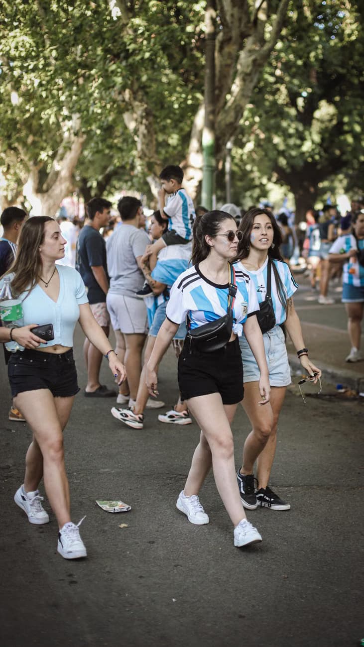 Ver el Mundial en grupo fortalece el bienestar emocional, según psicóloga