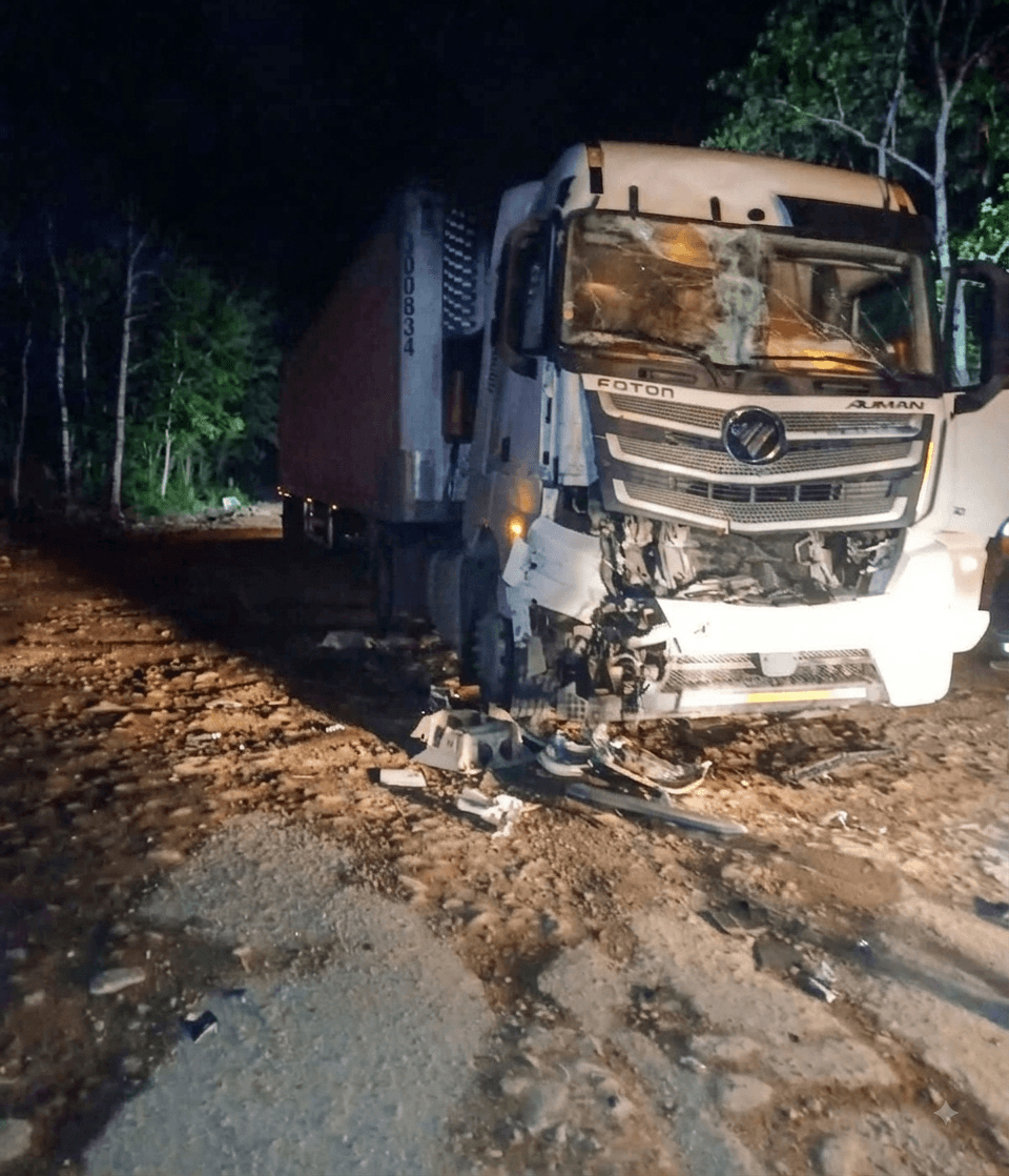 Choque entre dos vehículos pesados deja un herido en la Carretera Central