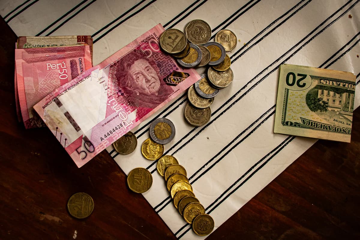 Dólar a S/ 3.345: ¿cancelar deudas en dólares o esperar una mayor caída?