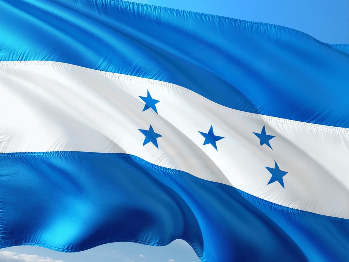Honduras: expresidente Hernández enfrentará acusaciones de lavado y fraude en tribunal ordinario