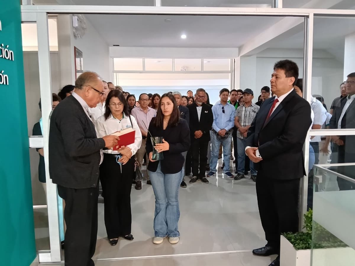 Padre Oswaldo pide votar por trayectoria y servicio, no por cercanía