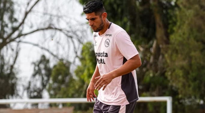 Zambrano responde a insultos en Arequipa