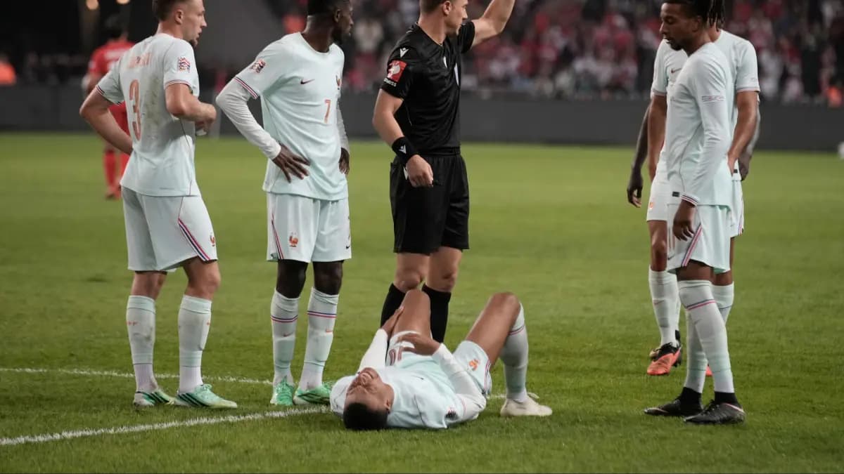 Mbappé estará 10-15 días de baja por lesión en la rodilla izquierda