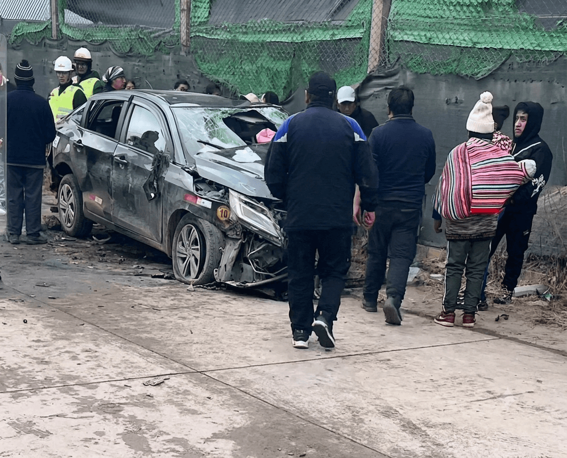 Camión embiste un automóvil, deja cinco heridos y provoca otro choque durante presunta fuga en Paragsha