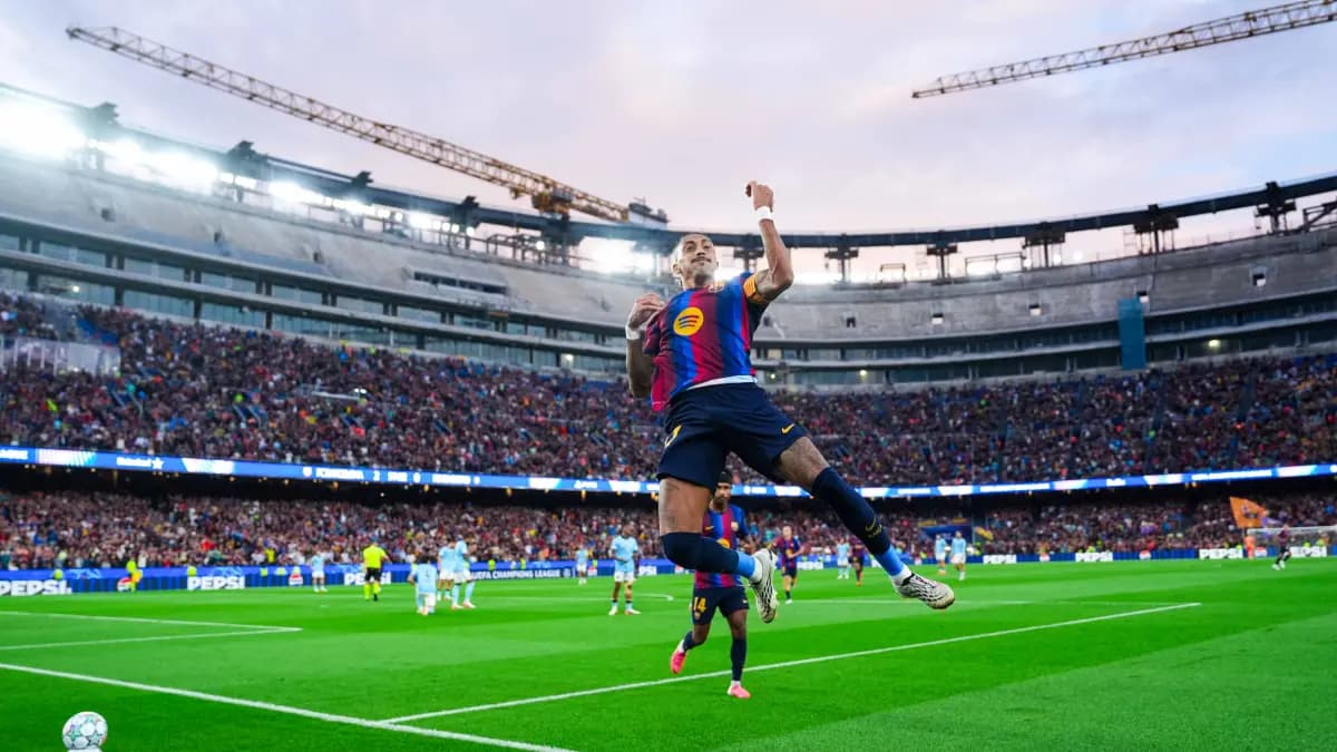 El debate del '9' puro en el Barça: Raphinha se consolida como falso '9'