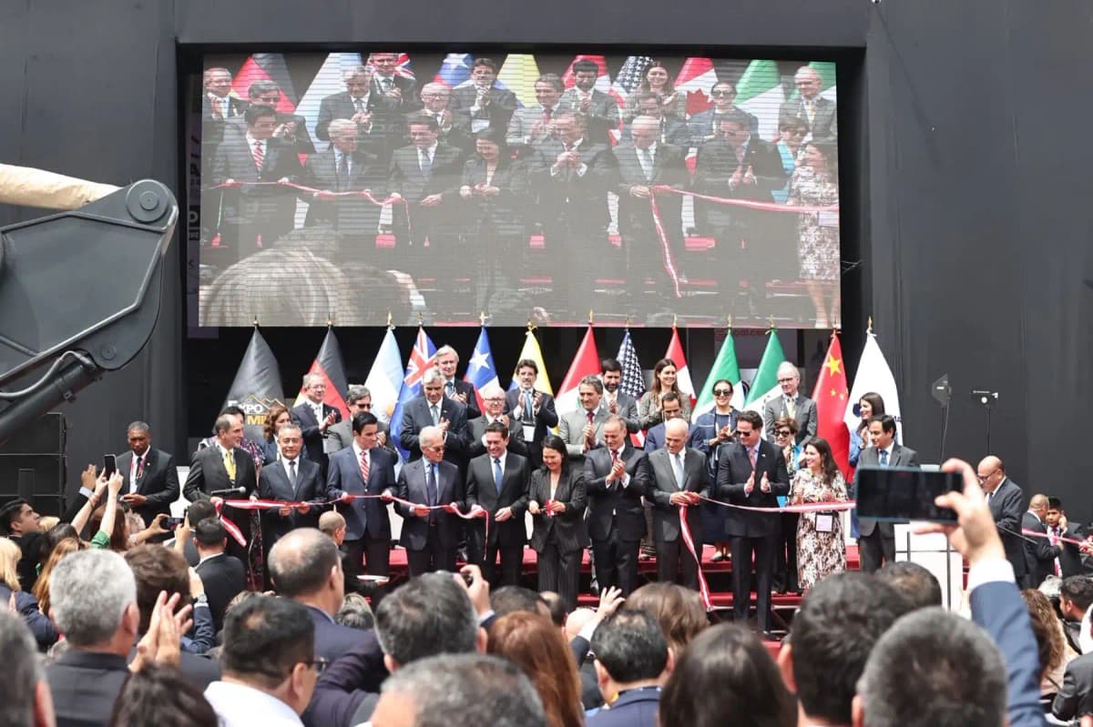 Keiko Fujimori inaugura Expomina Perú 2026 y pide confianza a inversionistas