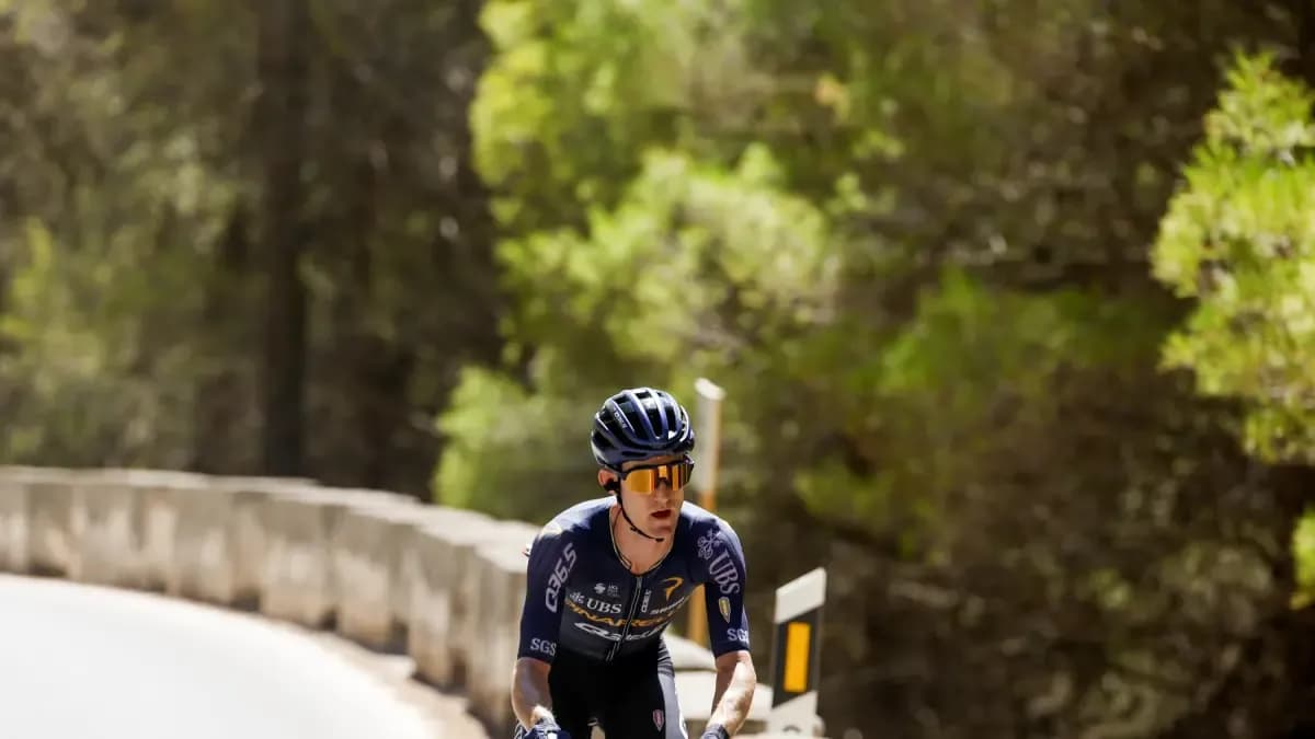 Dunbar gana en Peñas Blancas y Mas mantiene el liderato de La Vuelta