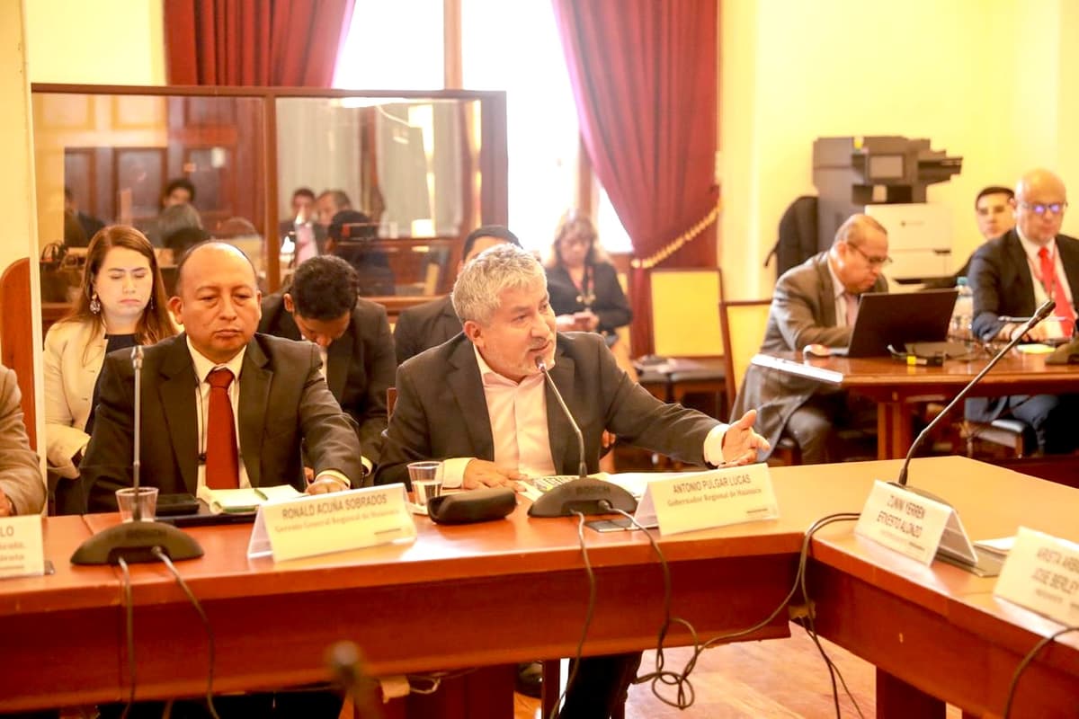 Pulgar contradice su propio gerente: «Todas reactivadas» frente a 27 obras paralizadas