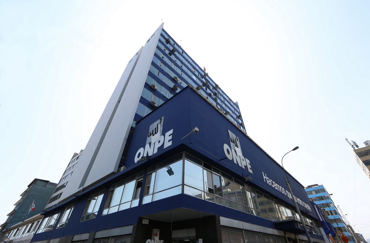 Hoy arranca en Perú la campaña política de candidatos