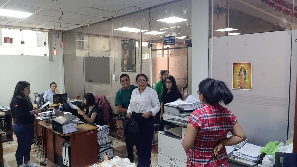 Congresista Medina advierte posible denuncia penal por 32 obras paralizadas en el Gorehco