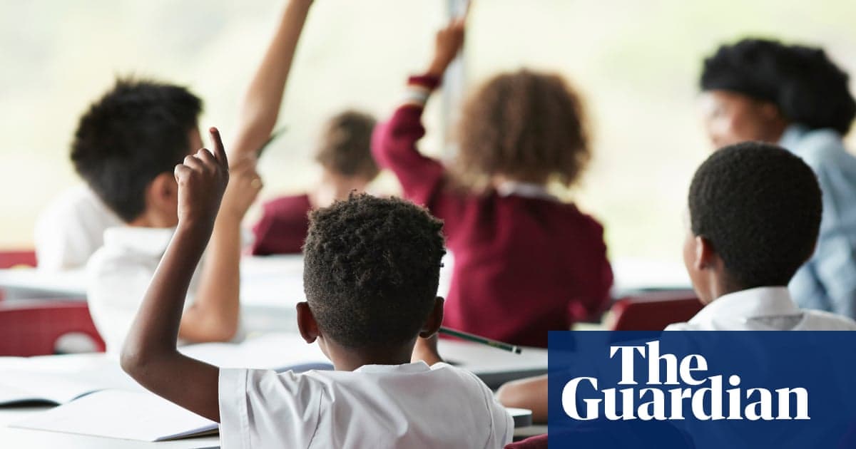 Inglaterra: ¿Qué dice la nueva guía de género escolar?