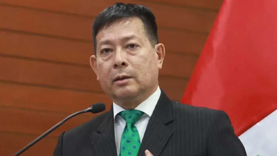 Jefe del Gabinete Eduardo Arana viajó a Pataz para supervisar la lucha contra la minería ilegal