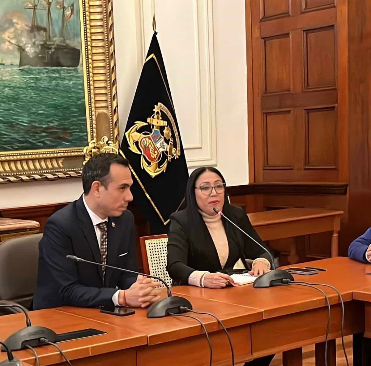 Congresista huanuqueña Elizabeth Medina defendió con uñas y dientes permanencia de Jerí en la presidencia