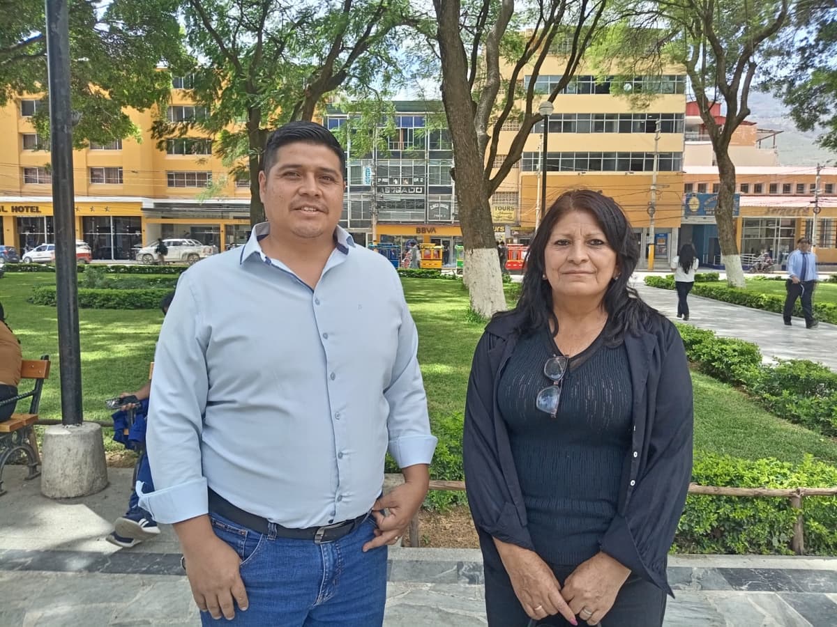 Regidores Jhin Espinoza y Edith Flores aseguran que no cometieron falta y esperan fallo