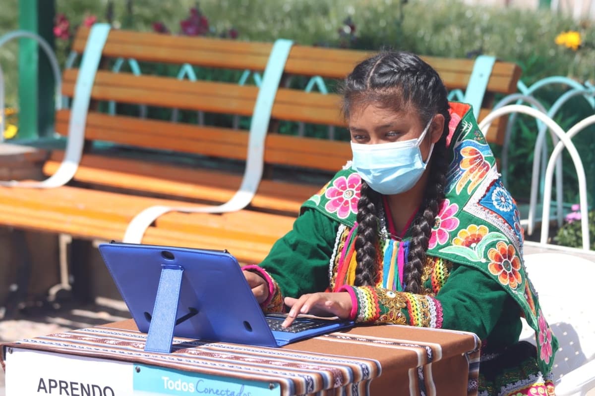Osiptel: Perú cuenta con un millón de conexiones a internet fijo con fibra óptica