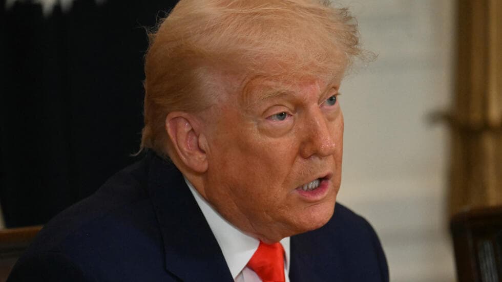 Trump planea aranceles del 50% a la UE y del 25% a Apple
