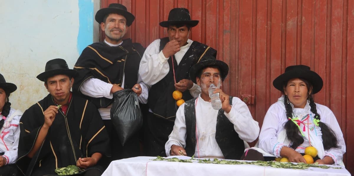 La tradicional “Guerra de las Naranjas”: Huarapa celebra el Carnaval Tinkuy