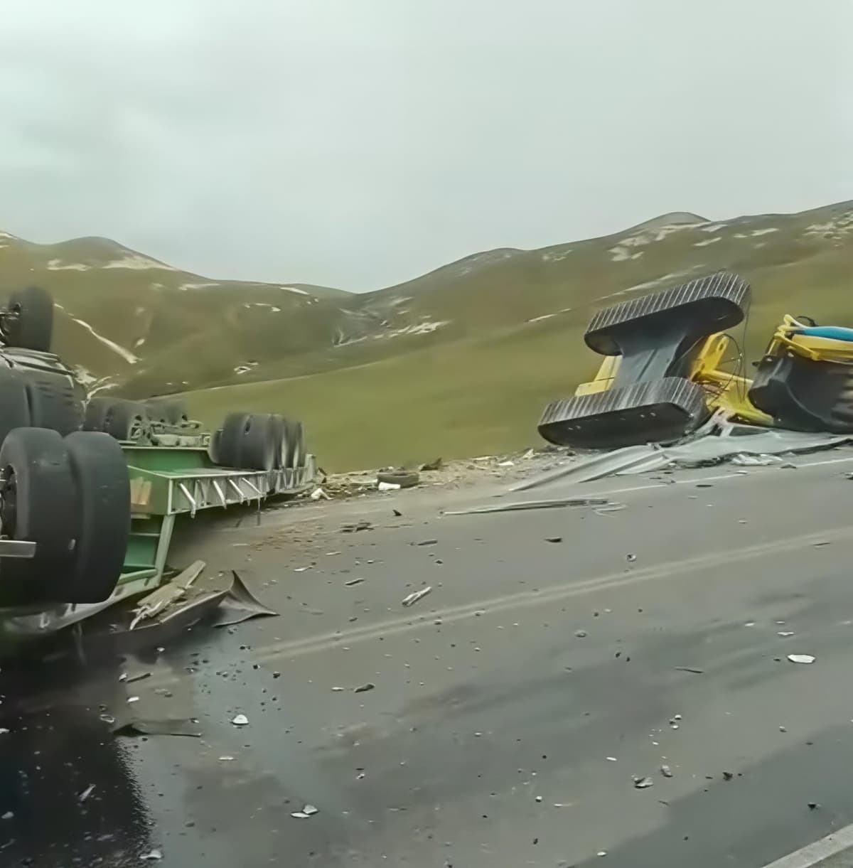 Despiste vehicular en la carretera Canta–Huayllay deja dos heridos de gravedad