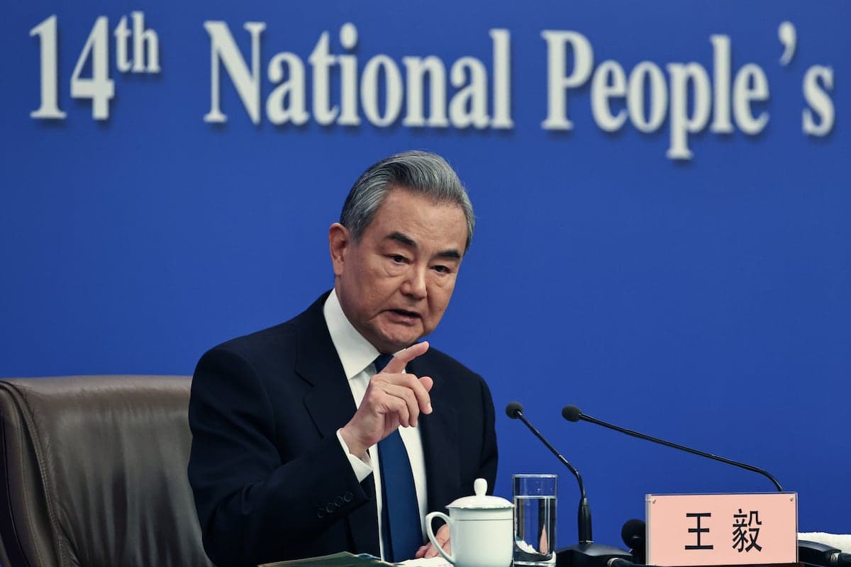 China: Ataques Irán no debieron ocurrir ni benefician a nadie