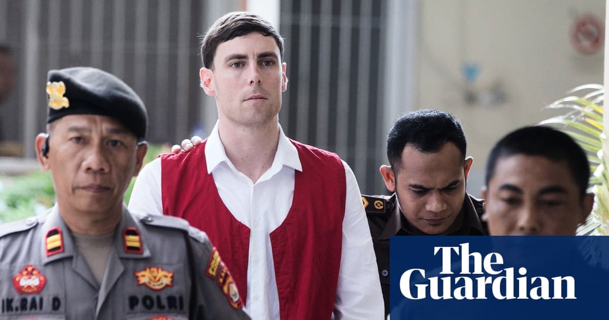 Tres australianos a prisión una década por asesinato en Bali