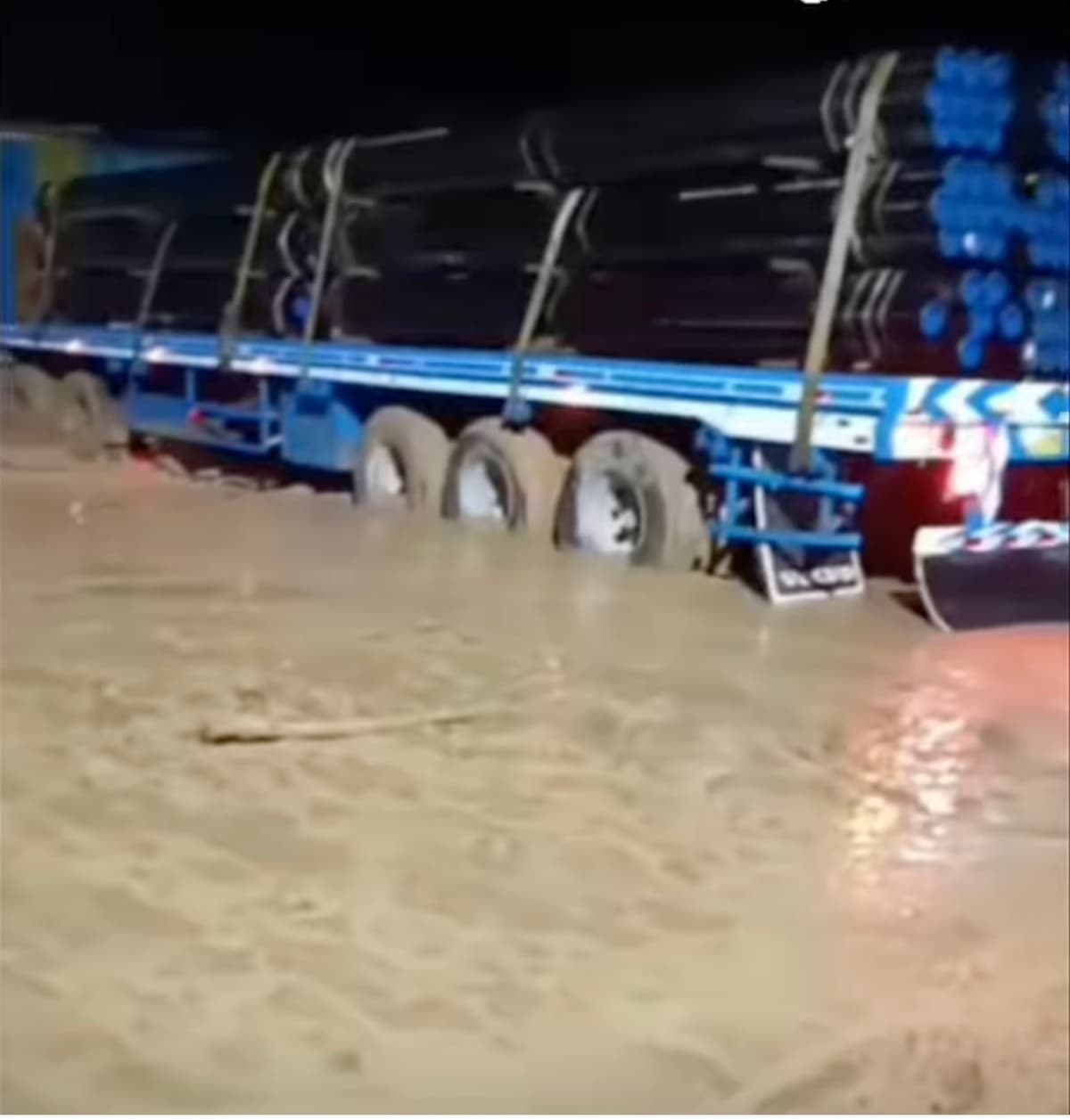 Deslizamiento bloquea la carretera central en San Rafael tras intensas lluvias en Huánuco
