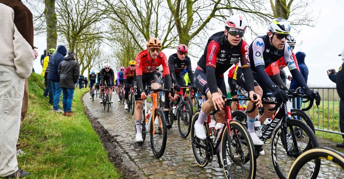 Mike Tyson en el pelotón ciclista una presencia inesperada