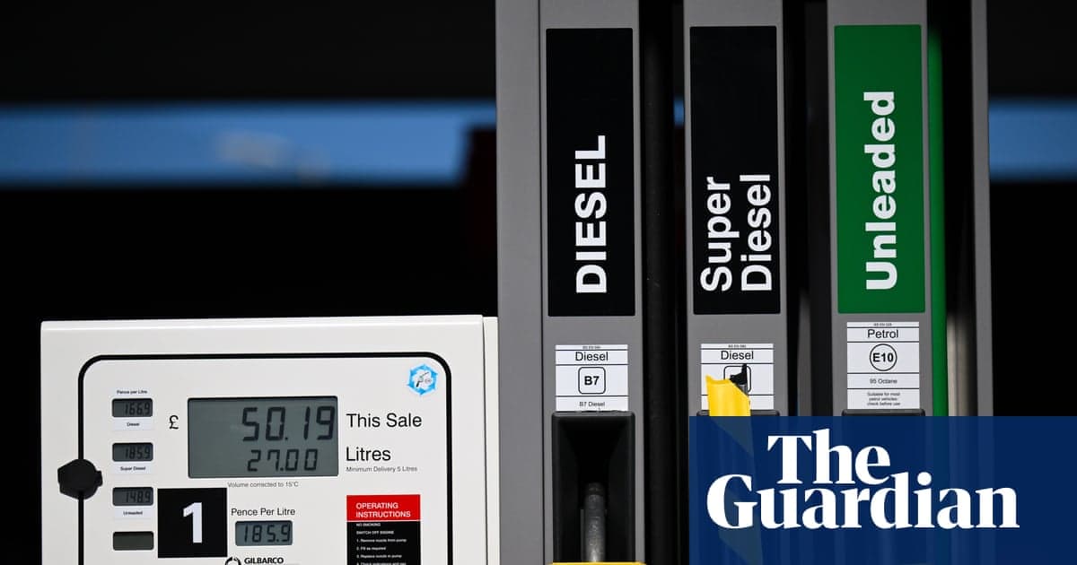 Semana Santa: Tráfico récord y busca gasolina barata en Reino Unido