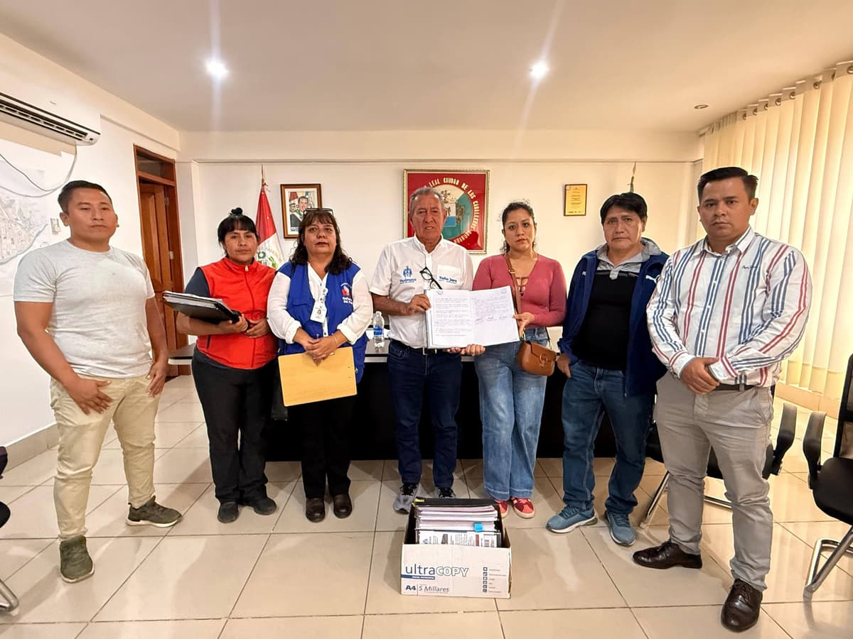 Tensión en el Mercado Viejo: Comuna frena desalojo y lanza ultimátum al Ministerio de Cultura
