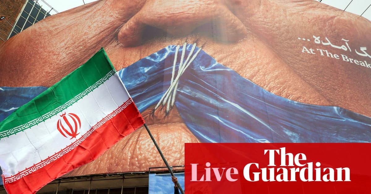 Irán: Estrecho de Ormuz reabriría tras pausa ofensiva de EEUU