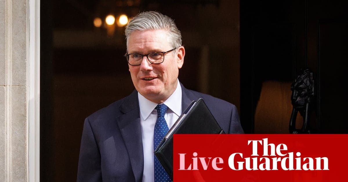 Londres: Ministro defiende flexibilizar sanciones rusas; Starmer lo encara