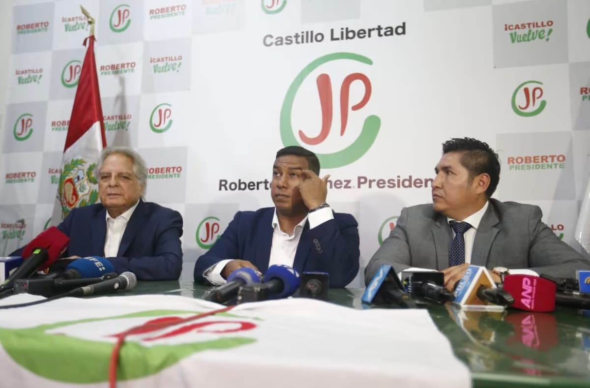 Juntos por el Perú pide anular 1,751 mesas por presuntas irregularidades