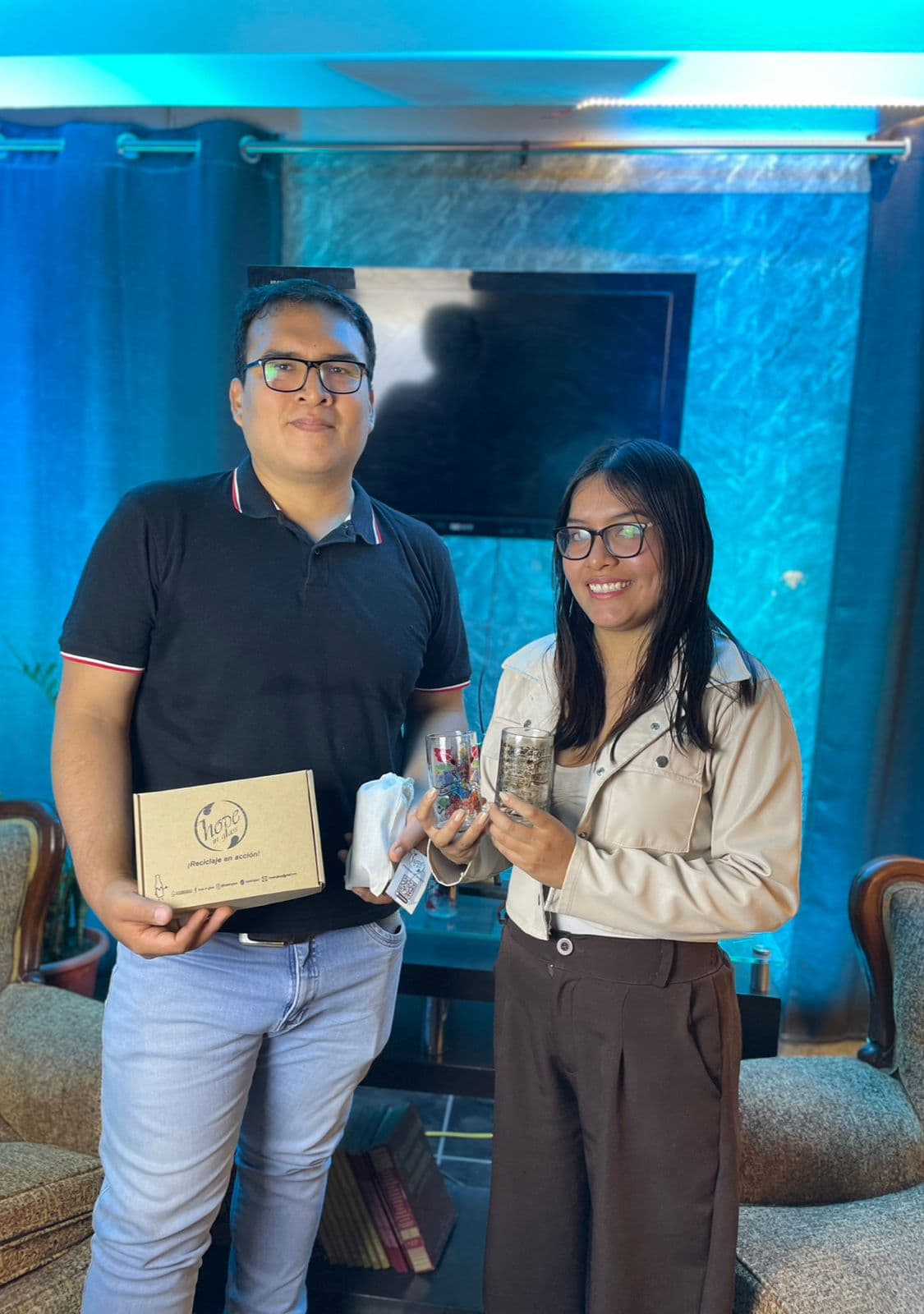 Hope in Glass transforma botellas en vasos y plantea una cultura de reciclaje en Huánuco