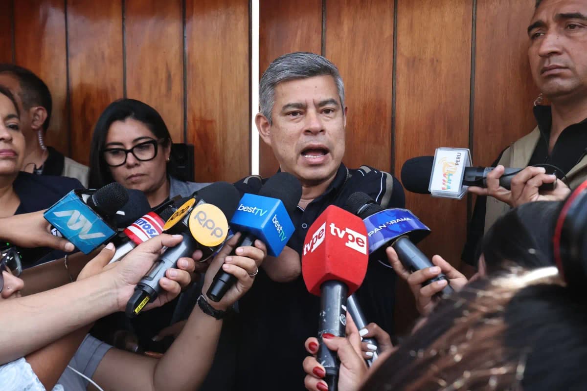 Galarreta: "El JNE debe resolver pronto los recursos impugnatorios"