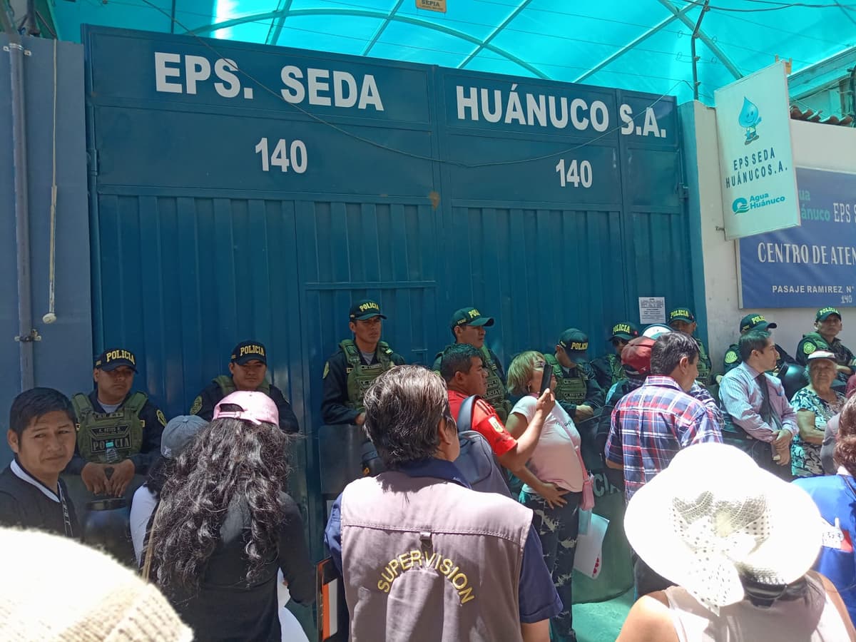 Crisis del agua escala con pedido de retirar a gerentes de Seda Huánuco y cuestionamientos a OTASS