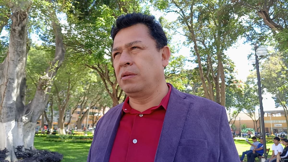 Espinoza pide a diputados y senadores un solo bloque para evitar otros cinco años de atraso