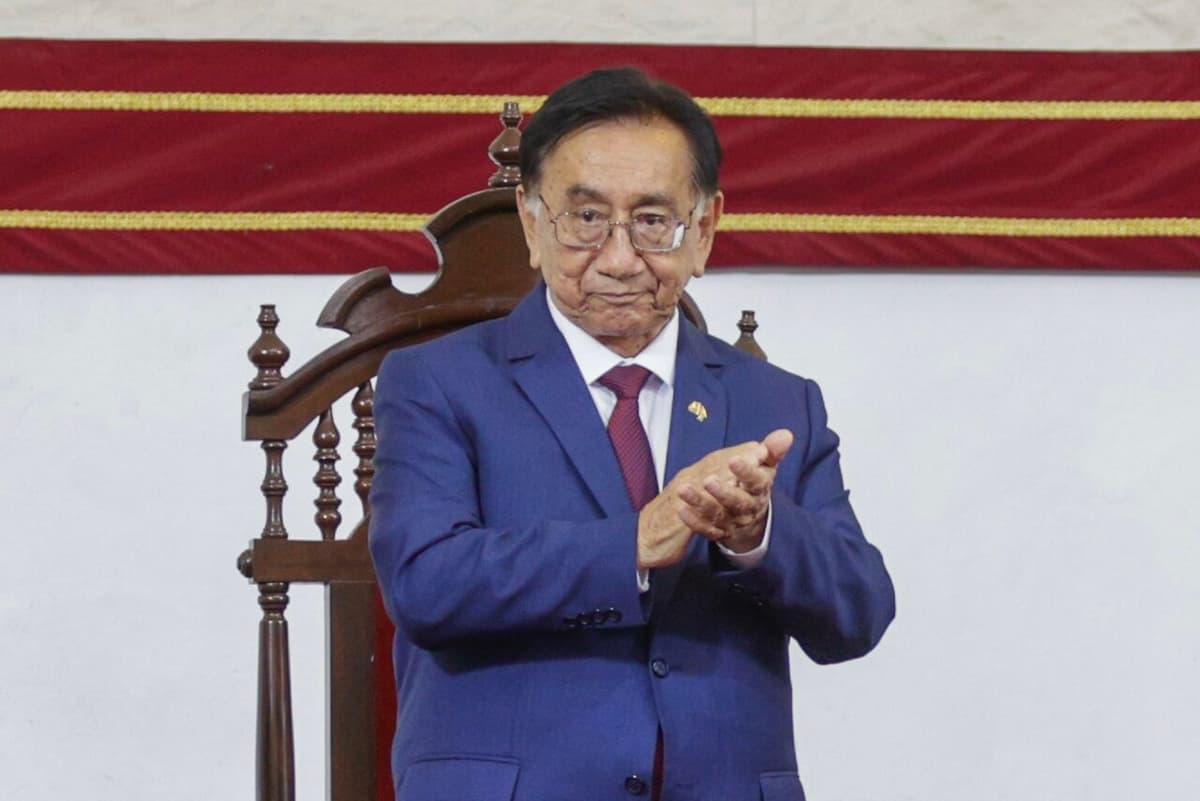 José María Balcázar aclara que no pidió pensión como expresidente, sino nivelación al sueldo de congresista