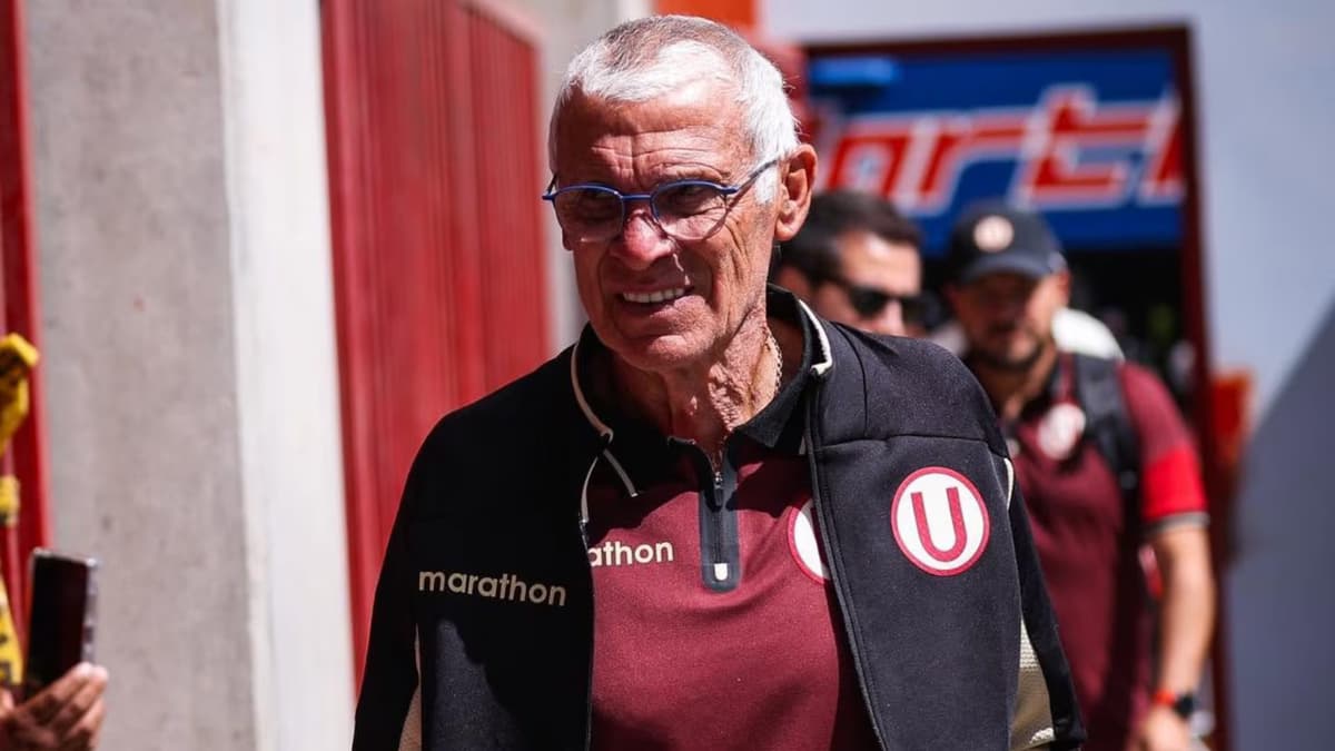 Héctor Cúper define los próximos refuerzos extranjeros de Universitario: un volante de marca y un lateral izquierdo