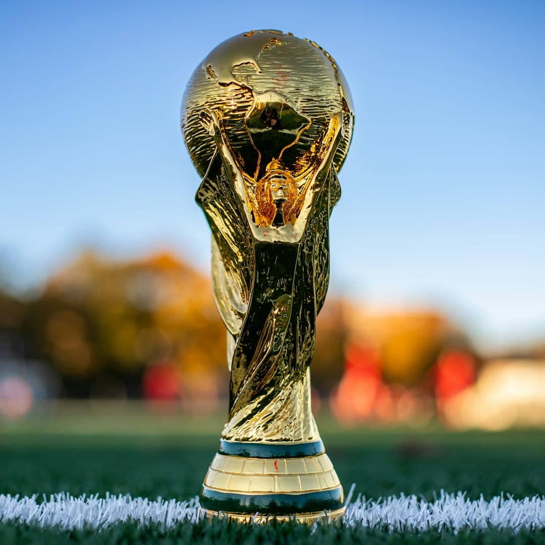 Mundial dispara valor de Anthony Gordon por encima de lo que pagó el Barça