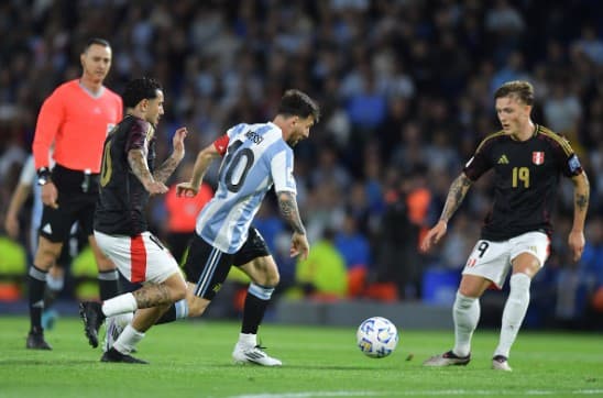 Ferrari plantea jugar ante Argentina en Puno