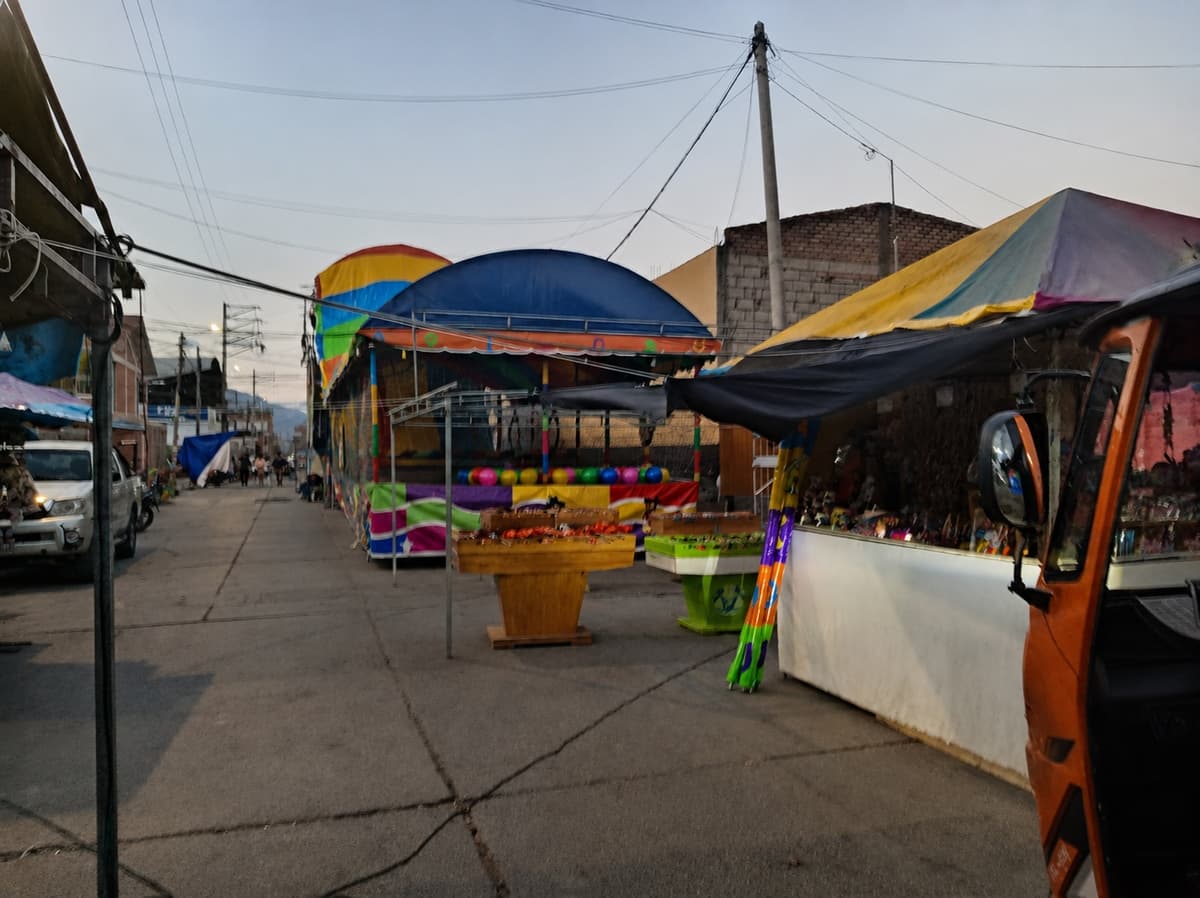 Juegos vuelven a ocupar vía despejada para evacuar la feria de Viña del Río