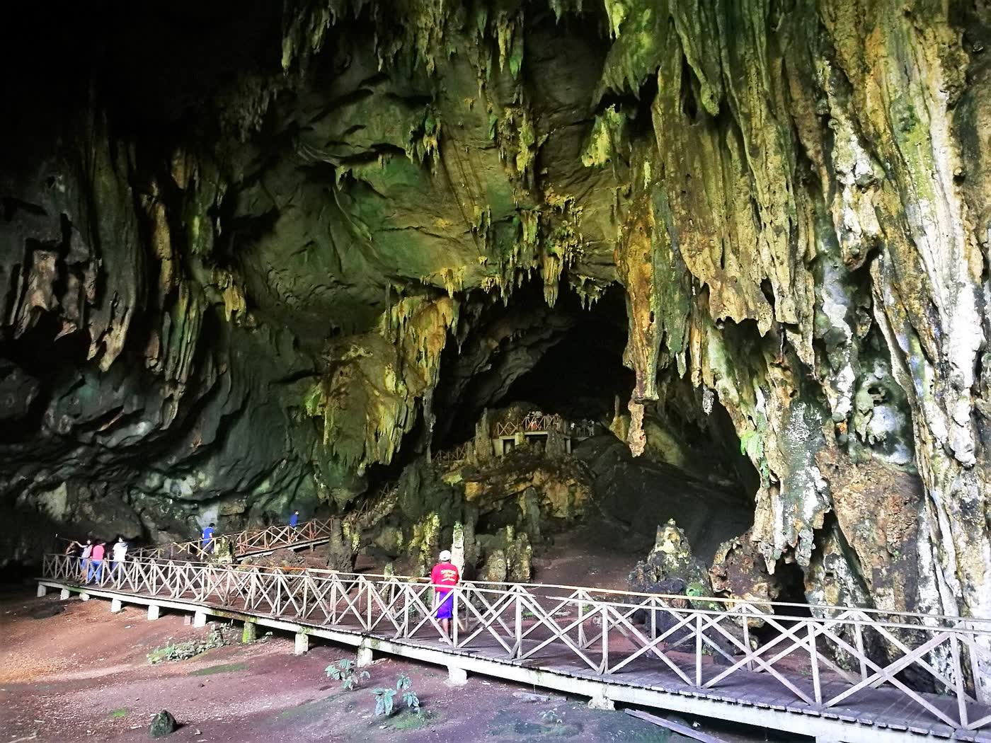 Interior de la Cueva de las Lechuzas, en el Parque Nacional Tingo María