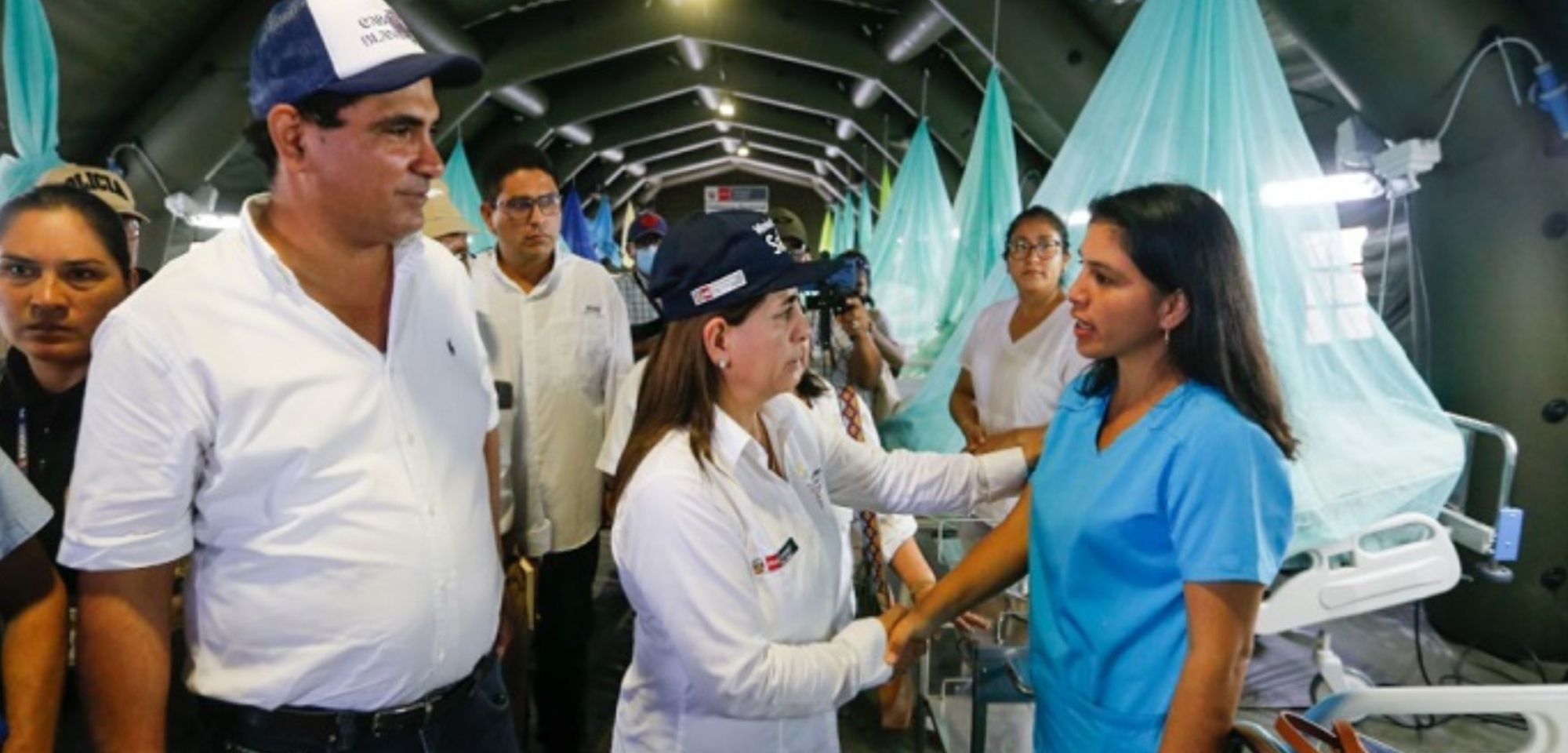 Ministra de Salud, Rosa Gutiérrez, se niega a renunciar tras crisis del dengue