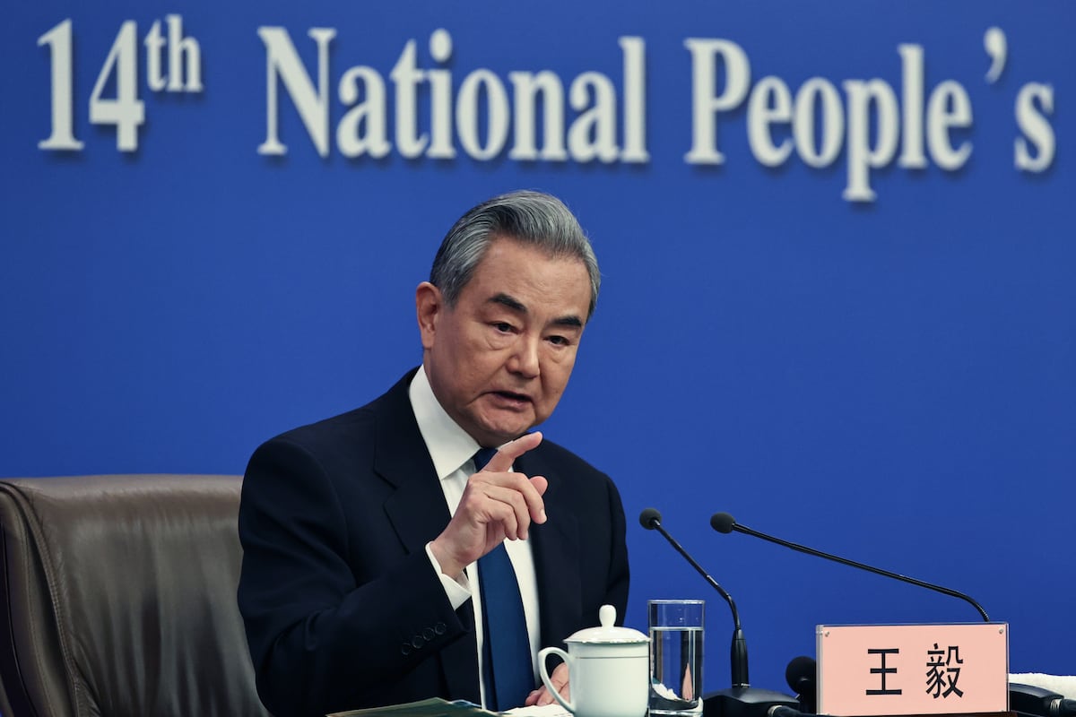 China: Ataques Irán no debieron ocurrir ni benefician a nadie