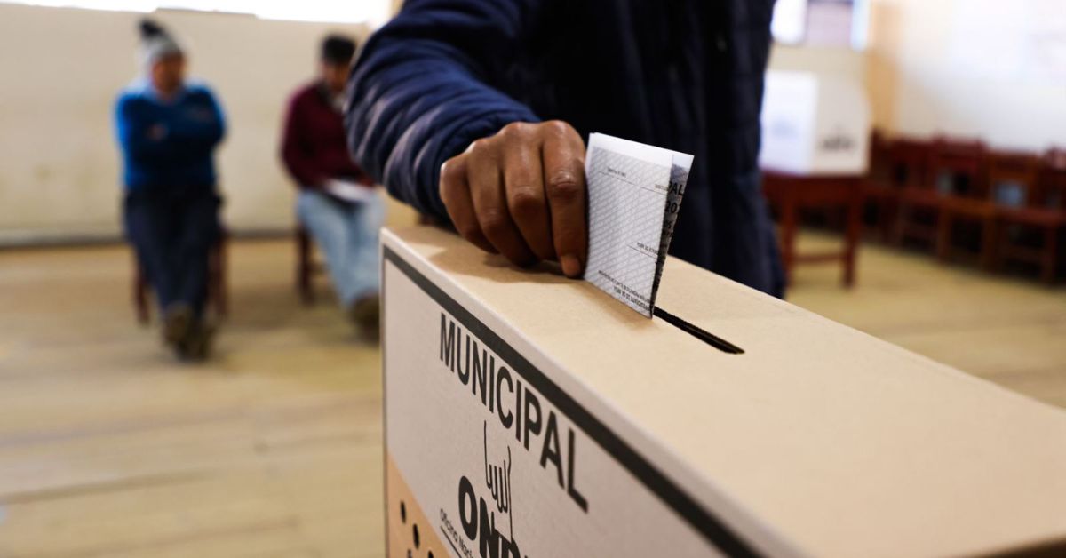 Se realizan elecciones primarias en Arequipa y Pasco para comicios regionales y municipales
