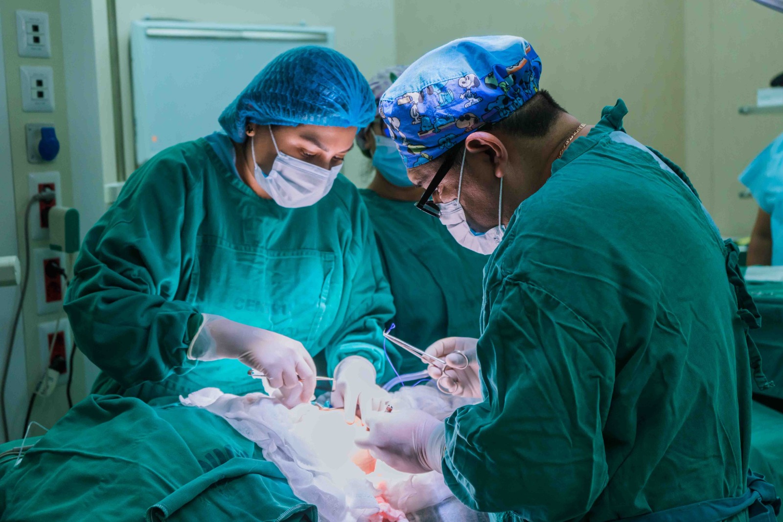 Bebé de 4 meses salva la vida tras compleja operación intestinal en Huánuco